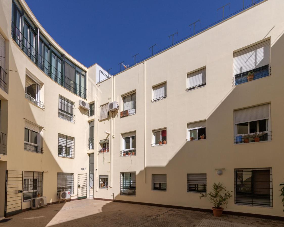 Medina Apartment And Parking Historical Center Севілья Екстер'єр фото